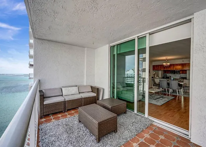 35Th Floor 1 Bed 1 Bth • Brickell • Ocean View